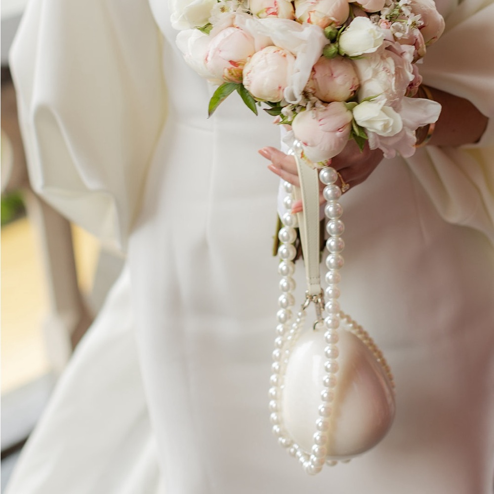 Elegant Pearl White Women's Bag